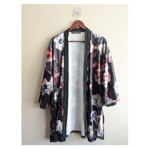 Suzy Shier Crushed Velvet Kimono cardigan